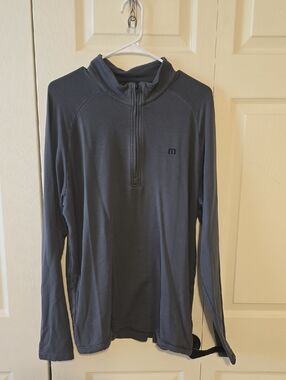 Travis Matthew Men's Cloud Slate Half-Zip Pullover Size L